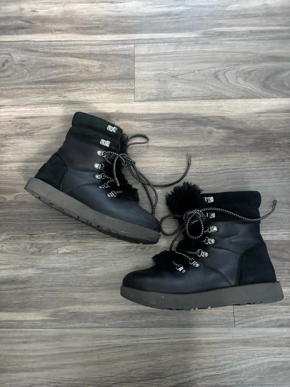 UGG Black Women's Faux Fur Lace-Up Winter Boots